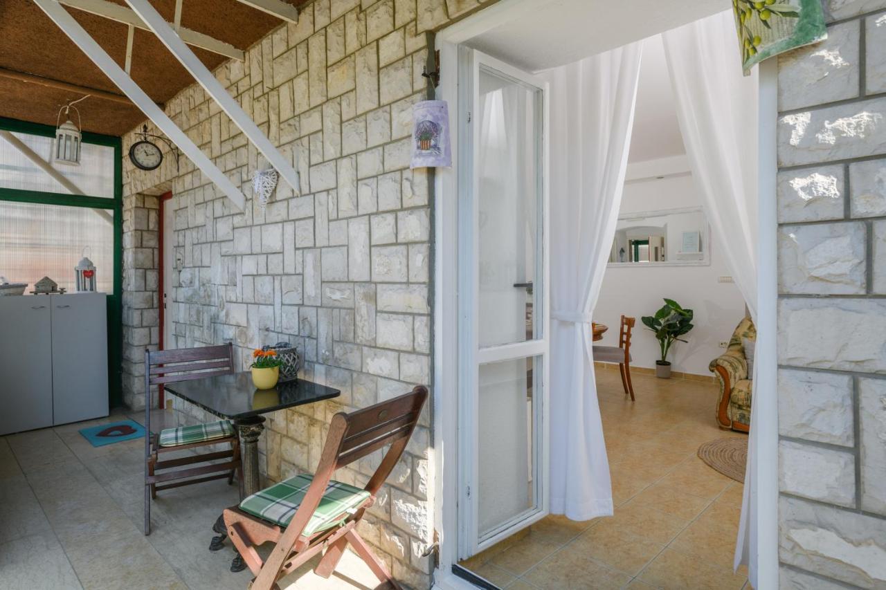 Apartman Aleksandra Pola Esterno foto