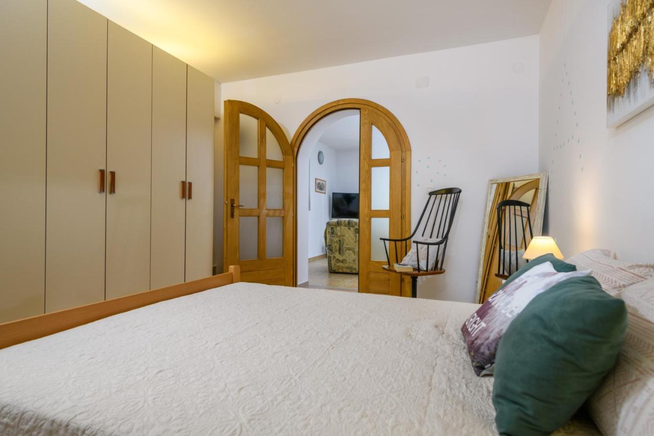 Apartman Aleksandra Pola Esterno foto